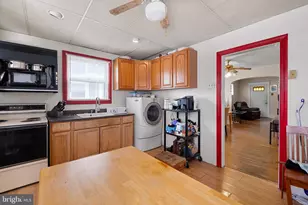 30 N Llanwellyn Ave, Glenolden, PA 19036 - Photo 9