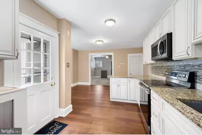 1011 Clifton, Collingdale, PA 19023 - Photo 7