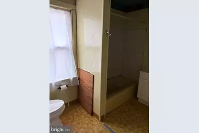 215 Chippewa Street, Essington, PA 19029 - Photo 13