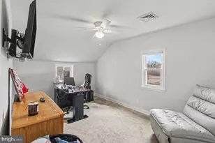 124 Belmont Ave, Folsom, PA 19033 - Photo 17