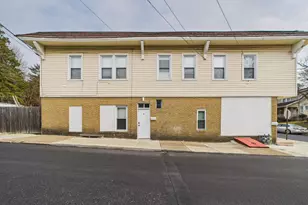 246 S Fairview Ave, Upper Darby, PA 19082 - Photo 1