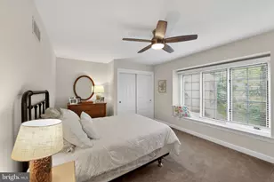 8 Village Cir, Newtown Square, PA 19073 - Photo 27