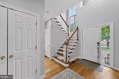 8 Village Circle, Newtown Square, PA 19073 - Photo 5