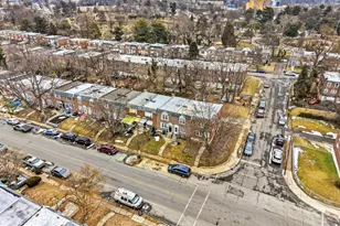 251 W 22nd St, Chester, PA 19013 - Photo 3