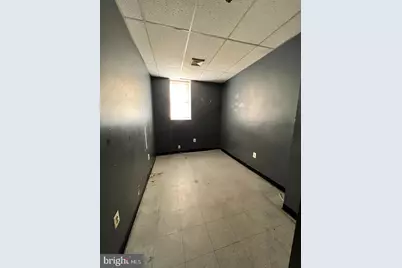 3038 W 2nd Street, Chester, PA 19013 - Photo 5