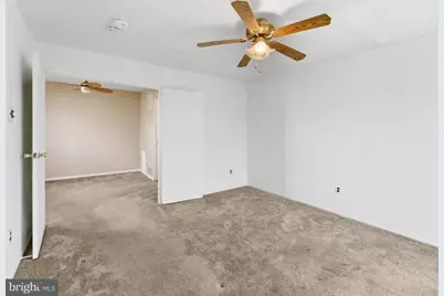 100 E Glenolden Avenue #T-13, Glenolden, PA 19036 - Photo 17