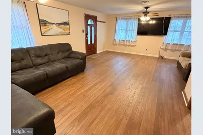 92 Florence Avenue, Aston, PA 19014 - Photo 3