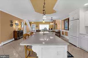 2037 Woodside Ln, Broomall, PA 19008 - Photo 11