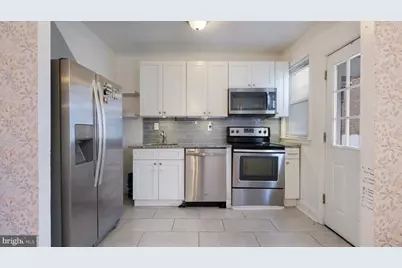 1105 Roosevelt Drive, Havertown, PA 19083 - Photo 7