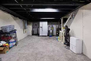 1105 Roosevelt Dr, Havertown, PA 19083 - Photo 11