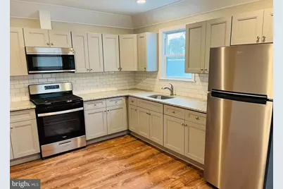 424 N Springfield Road, Clifton Heights, PA 19018 - Photo 1