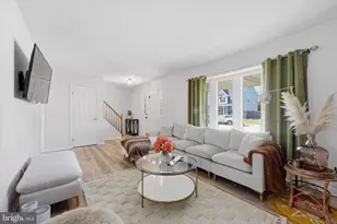 234 Broomall St, Folsom, PA 19033 - Photo 3