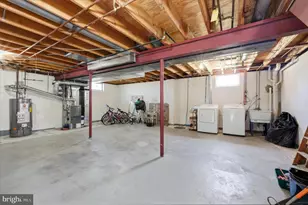 234 Broomall St, Folsom, PA 19033 - Photo 17