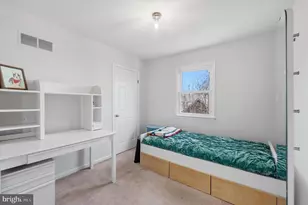 234 Broomall St, Folsom, PA 19033 - Photo 15