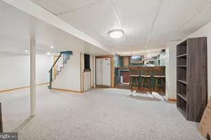 933 Greenbriar Ln, Springfield, PA 19064 - Photo 13