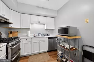 7204 Hilltop Dr, Brookhaven, PA 19015 - Photo 15