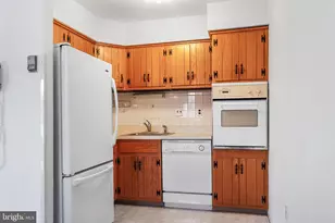 1 Lawrence Rd, Broomall, PA 19008 - Photo 3