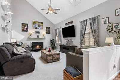 411 Highgrove Lane, Aston, PA 19014 - Photo 15