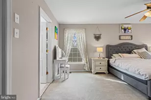 411 Highgrove Ln, Aston, PA 19014 - Photo 27