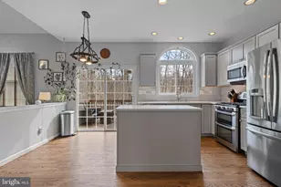 411 Highgrove Ln, Aston, PA 19014 - Photo 9