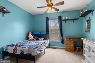 411 Highgrove Ln, Aston, PA 19014 - Photo 31