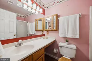 419 Derry Dr, Aston, PA 19014 - Photo 17