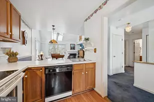 419 Derry Dr, Aston, PA 19014 - Photo 9