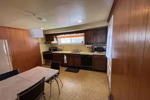 2213 S Lee Ln, Aston, PA 19014 - Photo 7