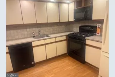 610 S Cedar Lane, Upper Darby, PA 19082 - Photo 11