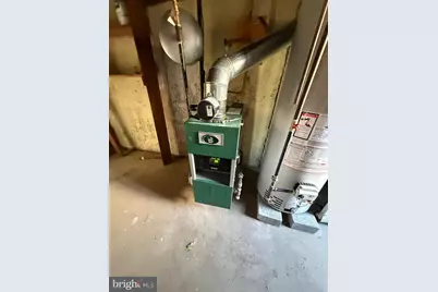 557 Wiltshire Road, Upper Darby, PA 19082 - Photo 17