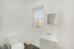 1133 Clover Ln, Chester, PA 19013 - Photo 7