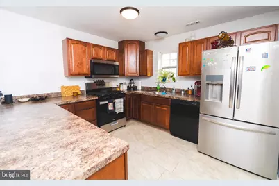 3 Union Street, Marcus Hook, PA 19061 - Photo 5