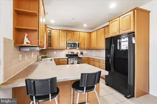 2431 Gilbert St, Broomall, PA 19008 - Photo 7