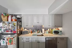 202 E Chelsea Cir, Newtown Square, PA 19073 - Photo 5