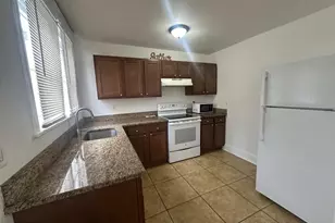 1613 Edgmont Ave, Chester, PA 19013 - Photo 9