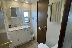 4300 W 9th St, Marcus Hook, PA 19061 - Photo 11