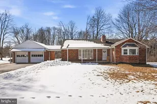 1304 Valley Rd, Glen Mills, PA 19342 - Photo 3