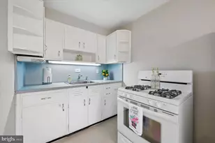 221 Park Dr, Glenolden, PA 19036 - Photo 11