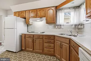 412 Foster Dr, Springfield, PA 19064 - Photo 13