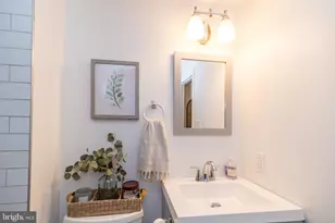 8 Myrtle Ave, Havertown, PA 19083 - Photo 31