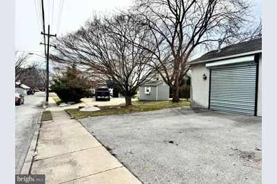 250 E Cleveland Avenue, Norwood, PA 19074 - Photo 9