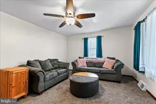 436 Wolverson Ave, Upper Chichester, PA 19014 - Photo 17