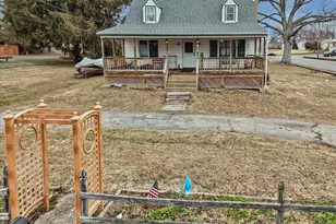 436 Wolverson Ave, Upper Chichester, PA 19014 - Photo 7