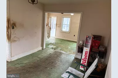 1107 Meadow Lane, Chester, PA 19013 - Photo 7