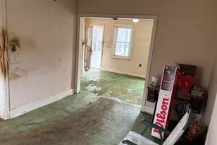 1107 Meadow Ln, Chester, PA 19013 - Photo 7