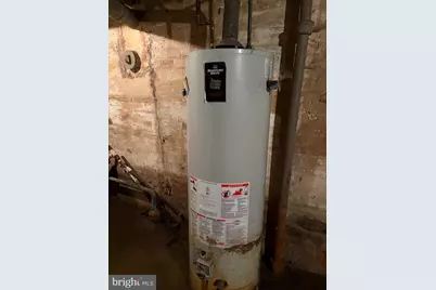 1107 Meadow Lane, Chester, PA 19013 - Photo 19