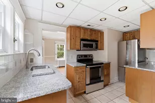 530 E Manoa Rd, Havertown, PA 19083 - Photo 9