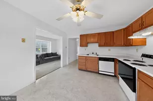 189 Moria Pl, Aston, PA 19014 - Photo 15