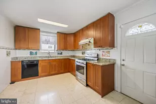 537 Elm Ave, Upper Darby, PA 19082 - Photo 15