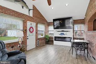 101 Shubrook Ln, Aston, PA 19014 - Photo 15